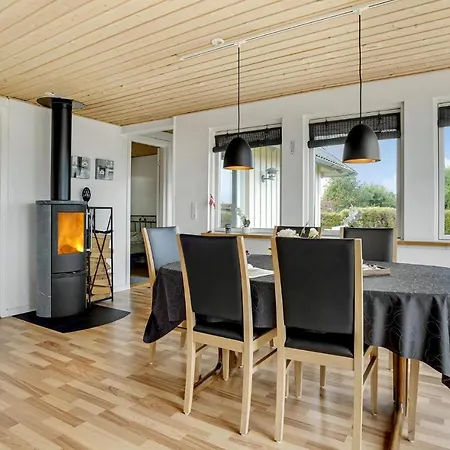 Amazing In With Sauna 度假居 *